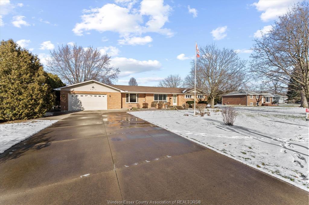 4810 Ray Road, Windsor, ON