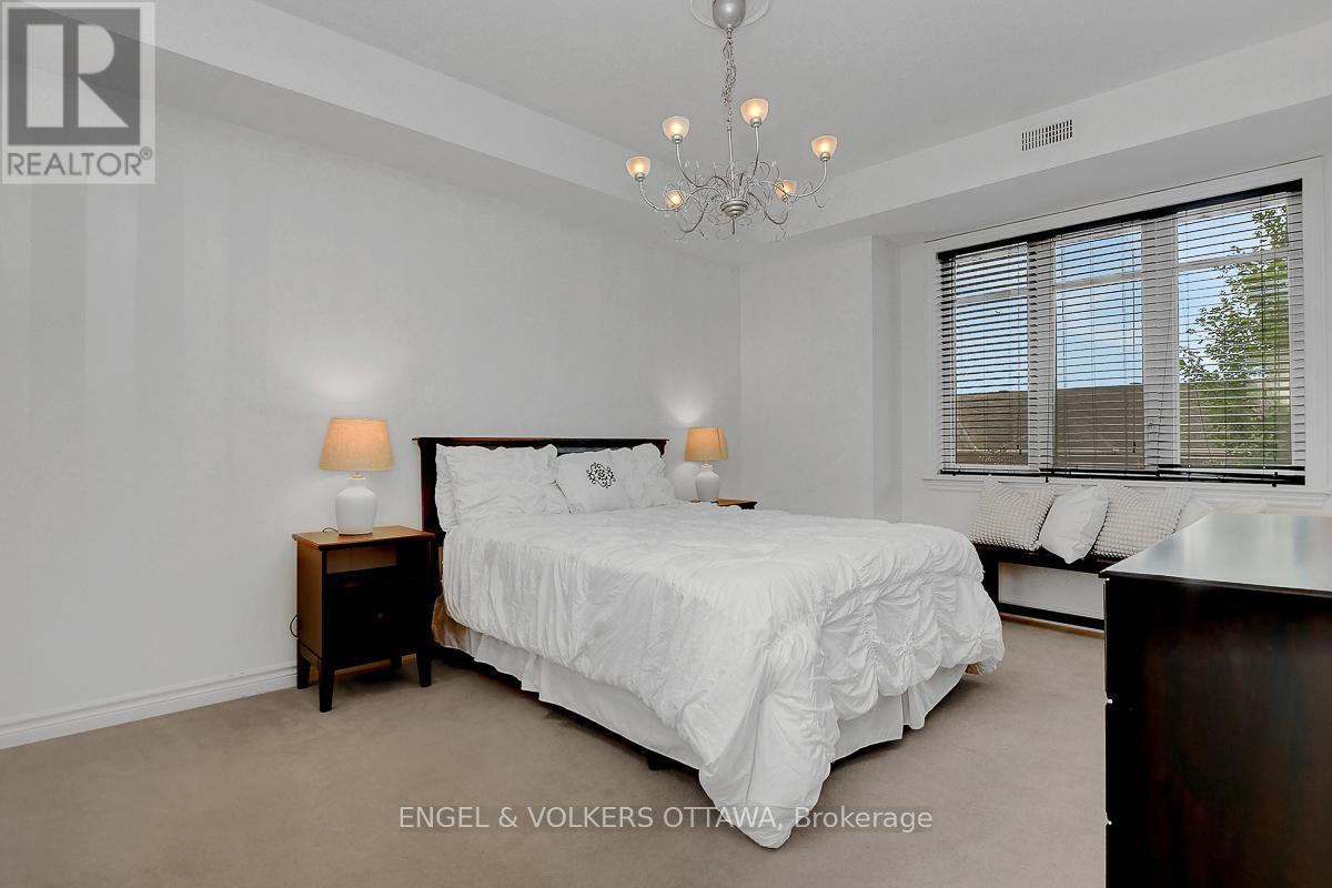 E - 188 Hornchurch Lane, Ottawa, ON - Indoor Photo Showing Bedroom