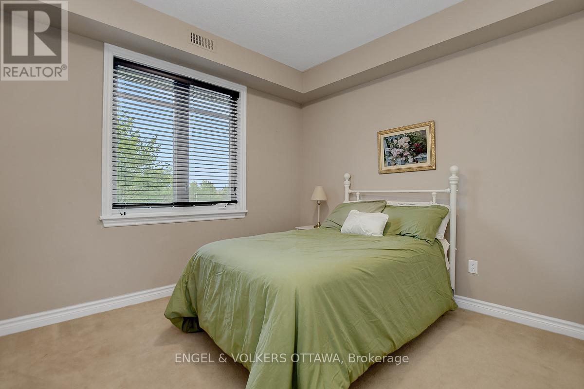 E - 188 Hornchurch Lane, Ottawa, ON - Indoor Photo Showing Bedroom
