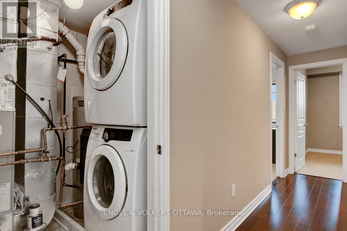 E - 188 Hornchurch Lane, Ottawa, ON - Indoor Photo Showing Laundry Room