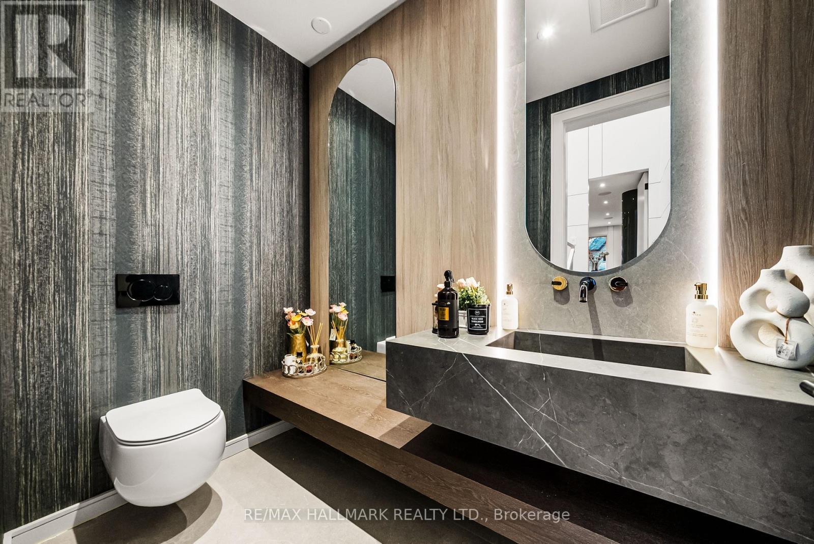 167 Parkhurst Boulevard, Toronto, ON - Indoor Photo Showing Bathroom