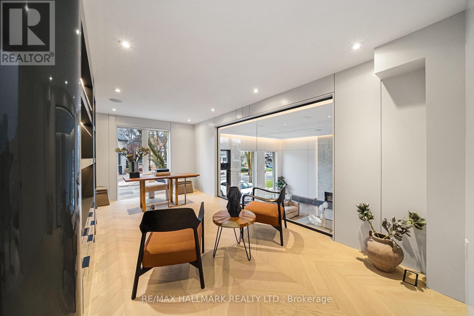 167 Parkhurst Boulevard, Toronto, ON - Indoor Photo Showing Other Room