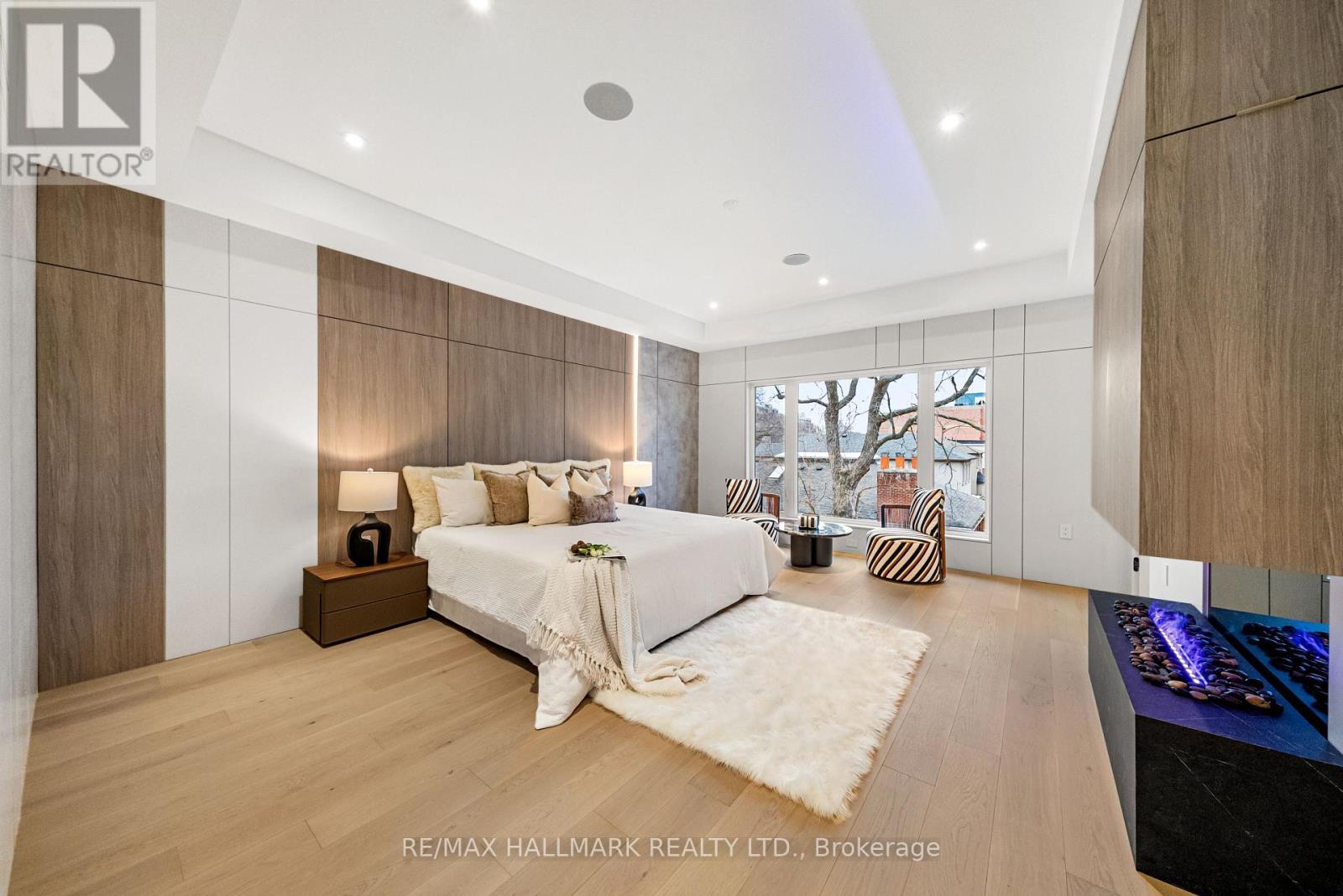 167 Parkhurst Boulevard, Toronto, ON - Indoor Photo Showing Bedroom