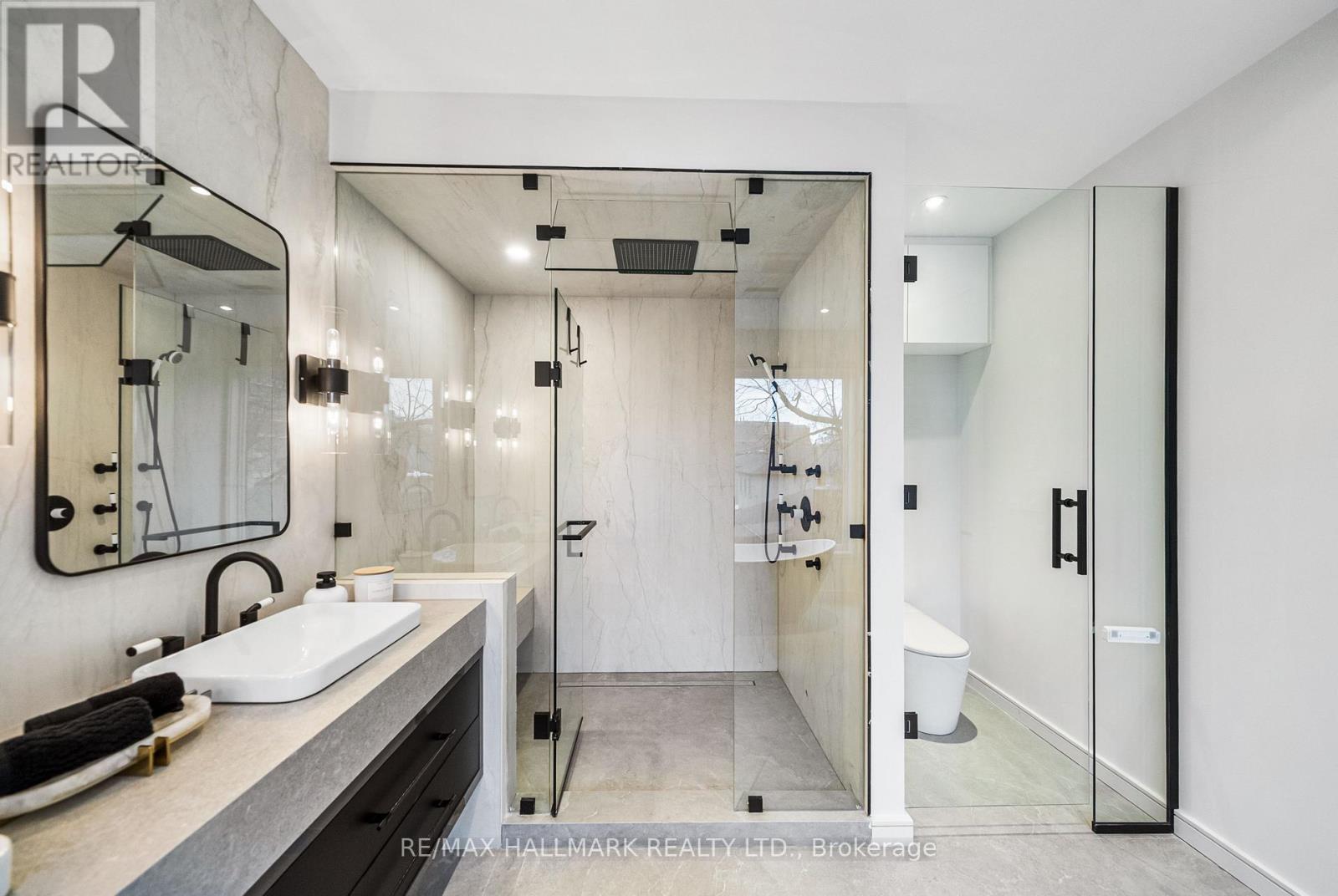167 Parkhurst Boulevard, Toronto, ON - Indoor Photo Showing Bathroom