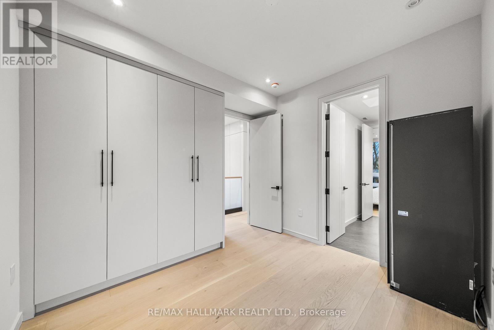 167 Parkhurst Boulevard, Toronto, ON - Indoor Photo Showing Other Room