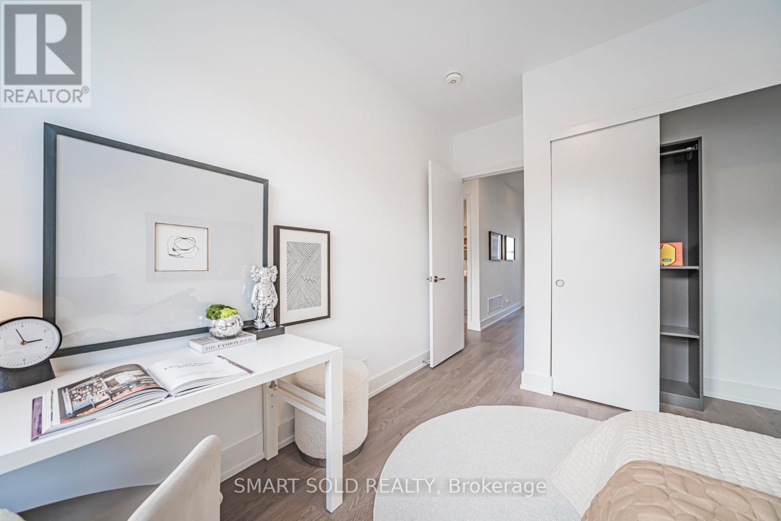 22 Chestnut Court, Aurora, ON - Indoor