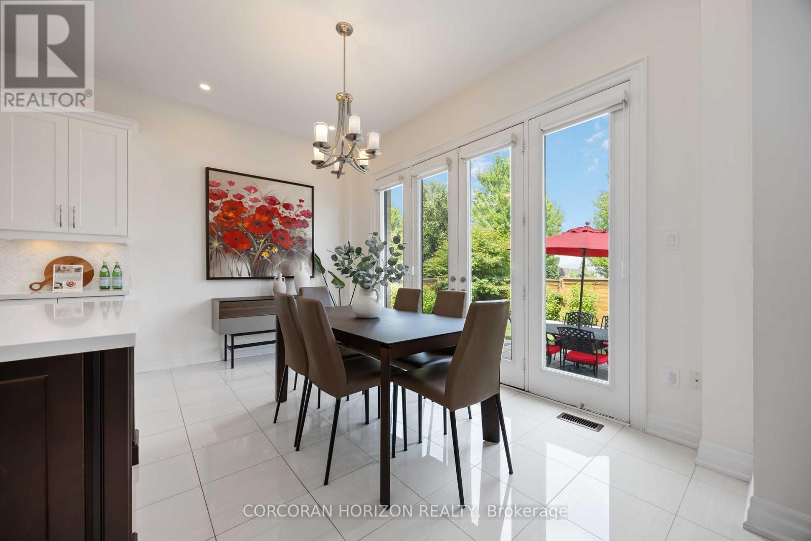 33 Kylemount Court, Vaughan, ON - Indoor Photo Showing Dining Room
