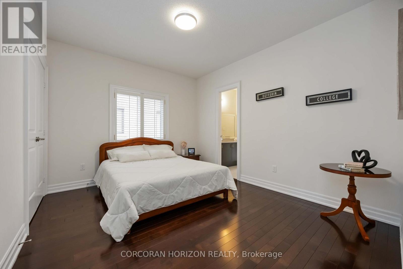 33 Kylemount Court, Vaughan, ON - Indoor Photo Showing Bedroom