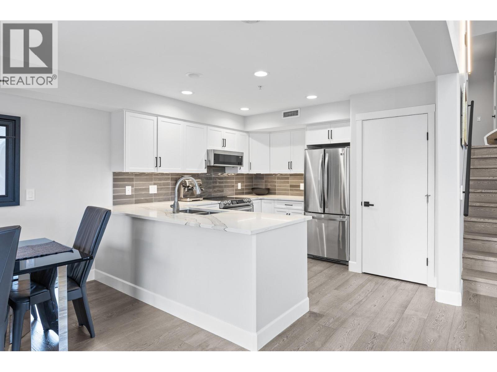 457 West Avenue Unit# 108, Kelowna, BC - Indoor