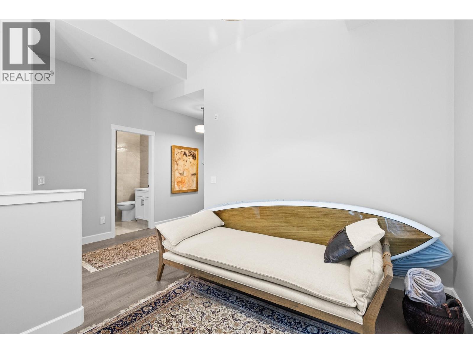 457 West Avenue Unit# 108, Kelowna, BC - Indoor Photo Showing Bedroom