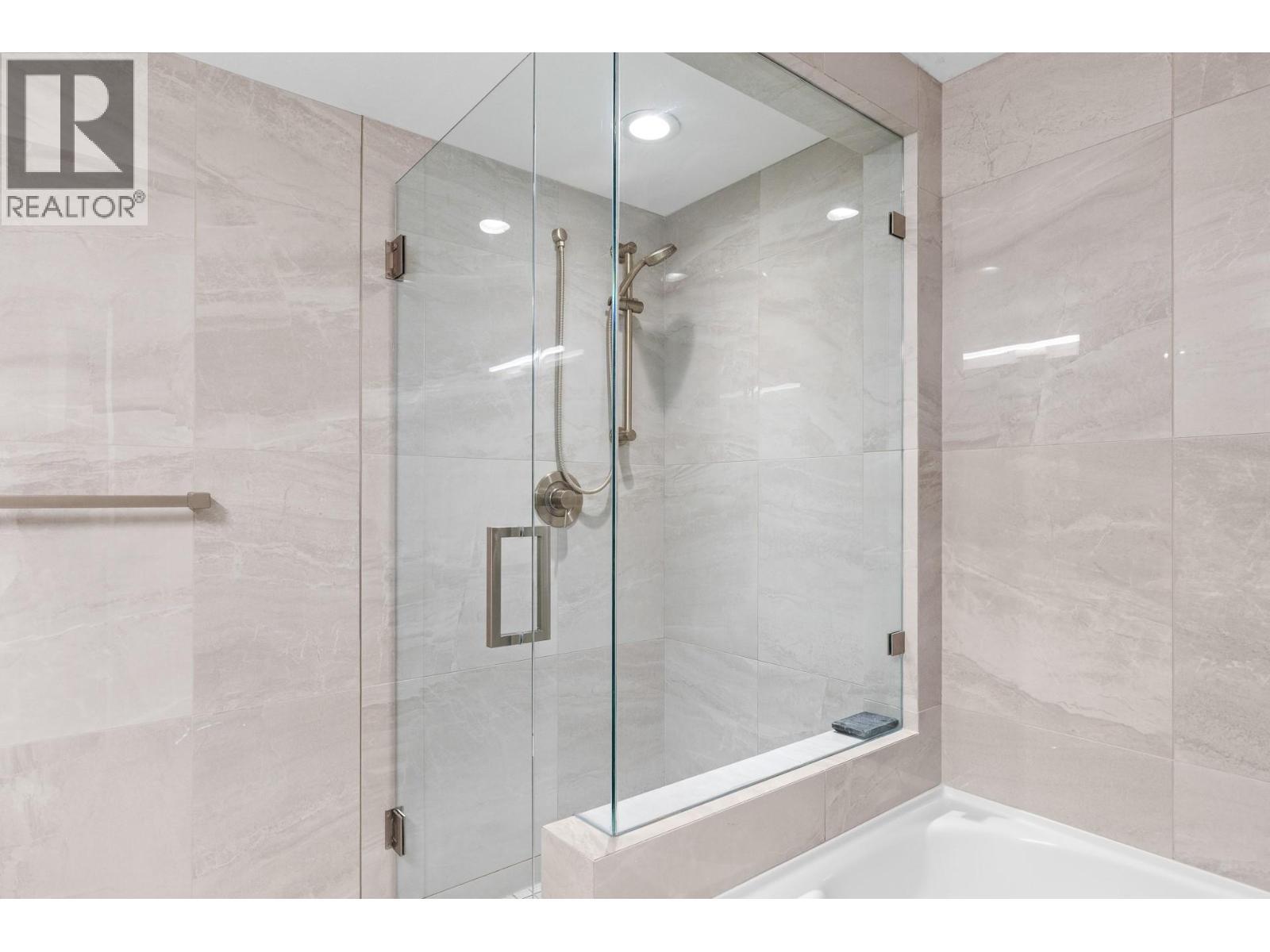 457 West Avenue Unit# 108, Kelowna, BC - Outdoor With Body Of Water With View