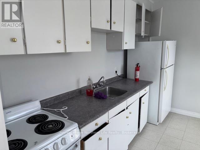 122-126 Mcintyre Street E, North Bay (Central), ON