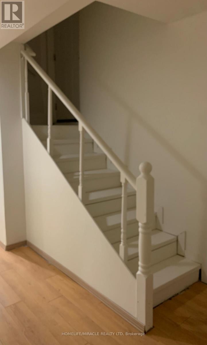 36 Letty Avenue, Brampton, ON - Indoor Photo Showing Other Room