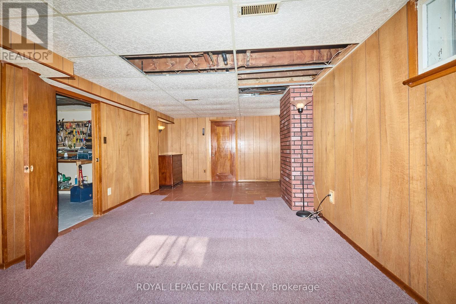218 Carlton Street, St. Catharines (Downtown), ON - Indoor Photo Showing Other Room