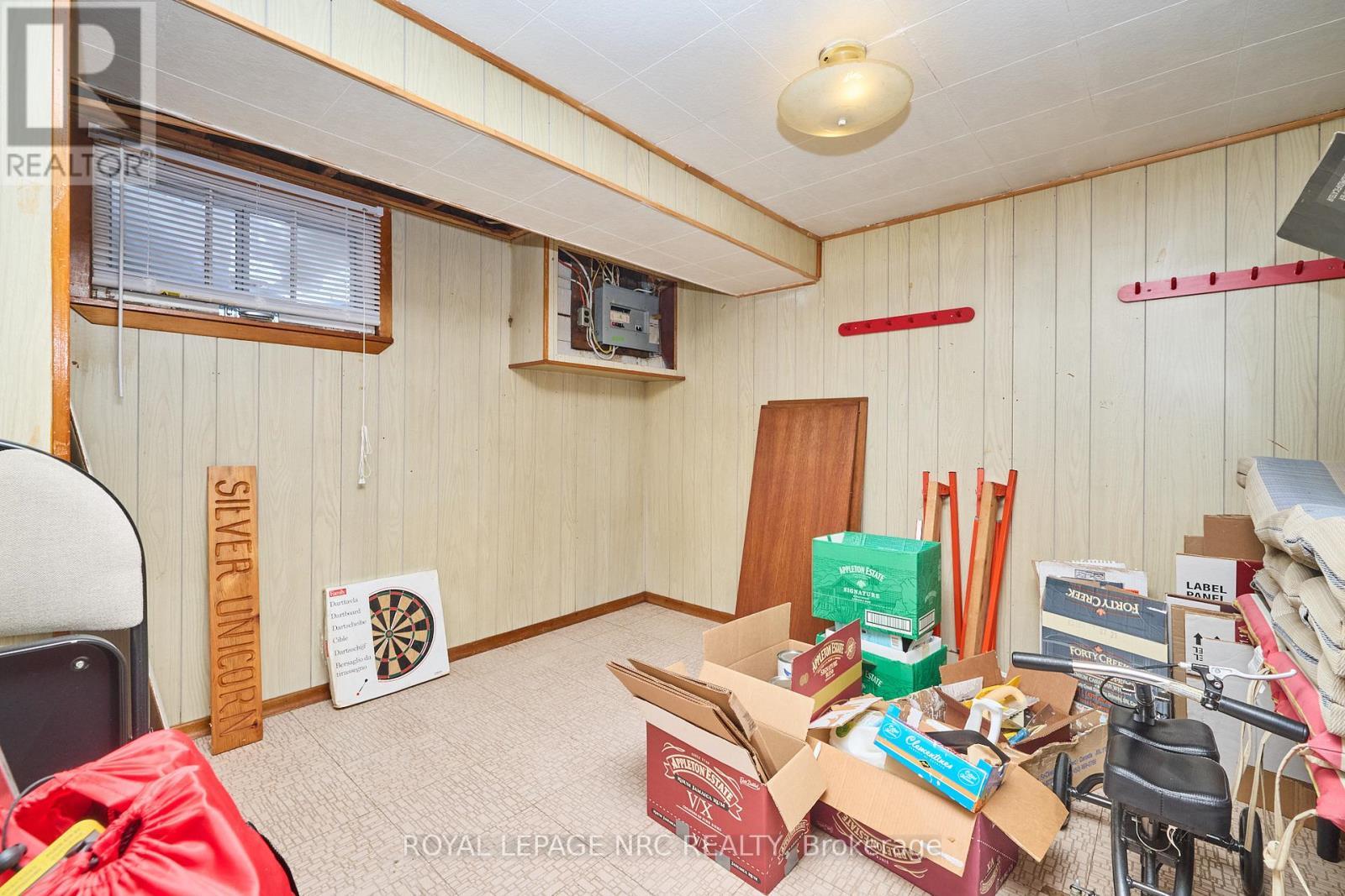 218 Carlton Street, St. Catharines (Downtown), ON - Indoor