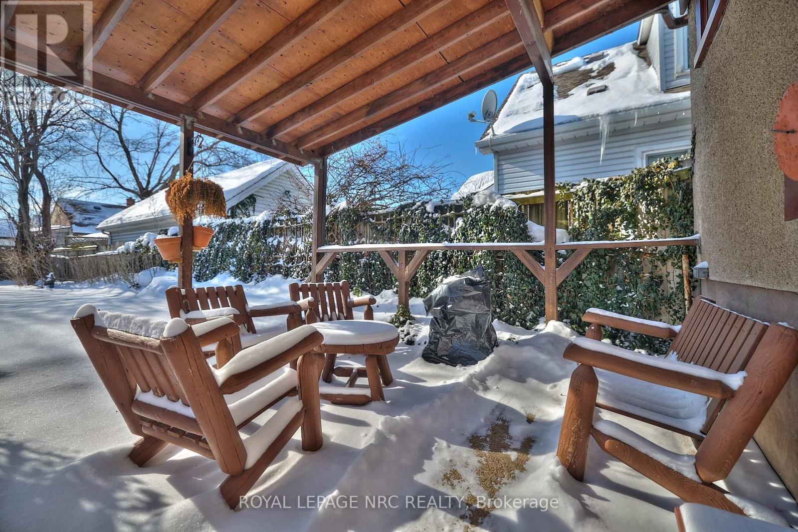 218 Carlton Street, St. Catharines (Downtown), ON - Outdoor With Deck Patio Veranda