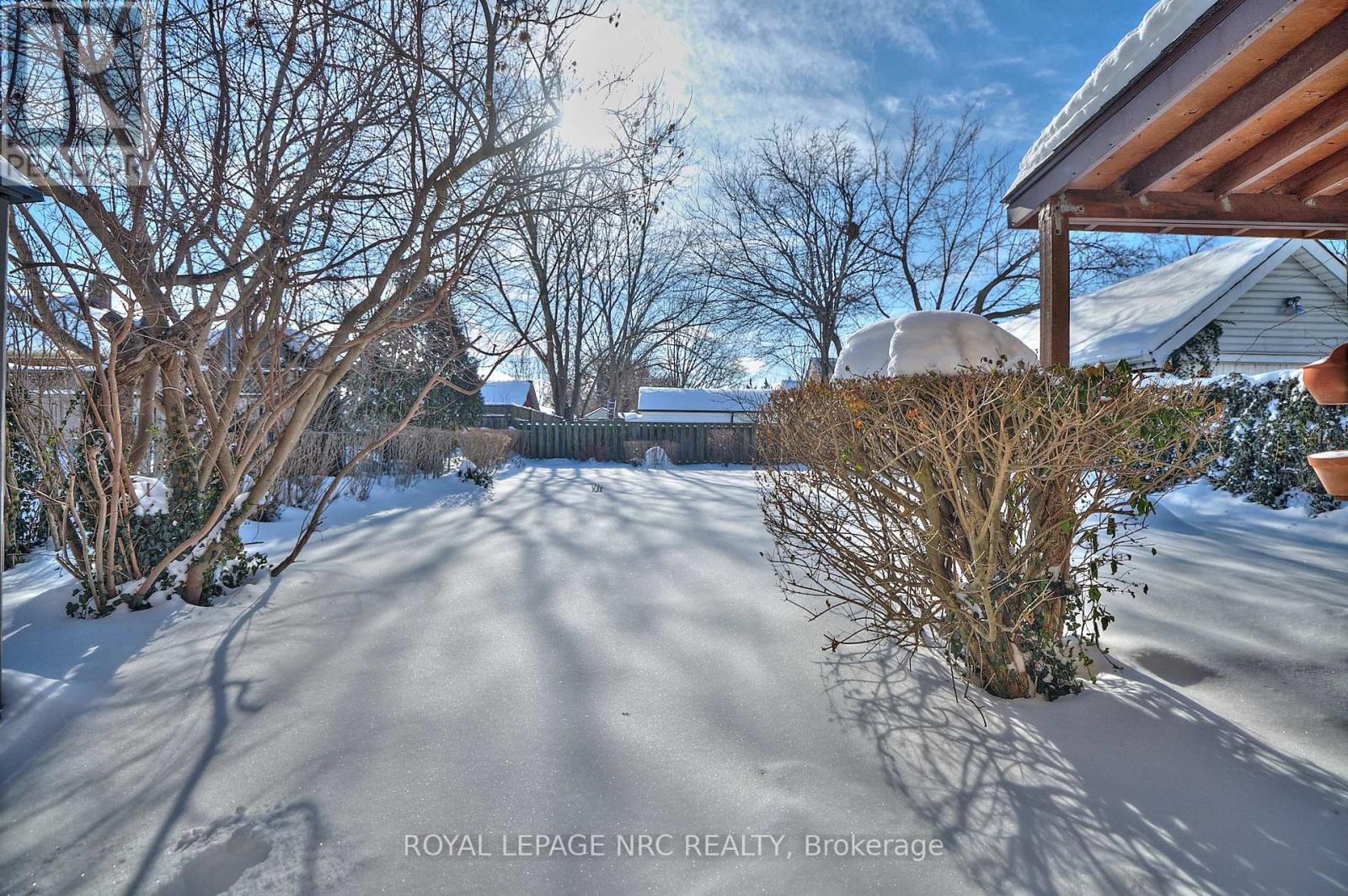 218 Carlton Street, St. Catharines (Downtown), ON - Outdoor