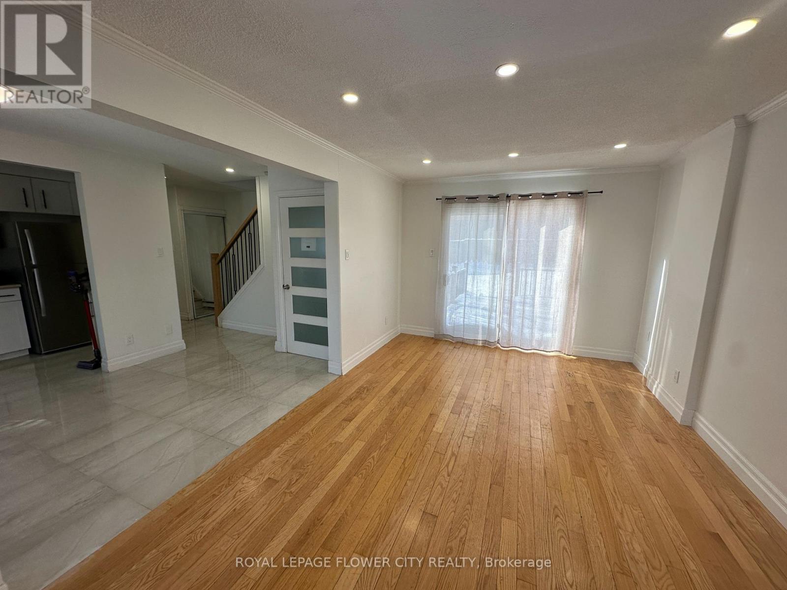 52 Grand Valley Drive, Brampton, ON - Indoor Photo Showing Other Room