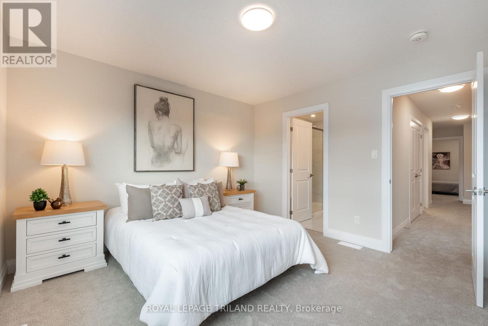 784 Banyan Lane, London North (North E), ON - Indoor Photo Showing Bedroom