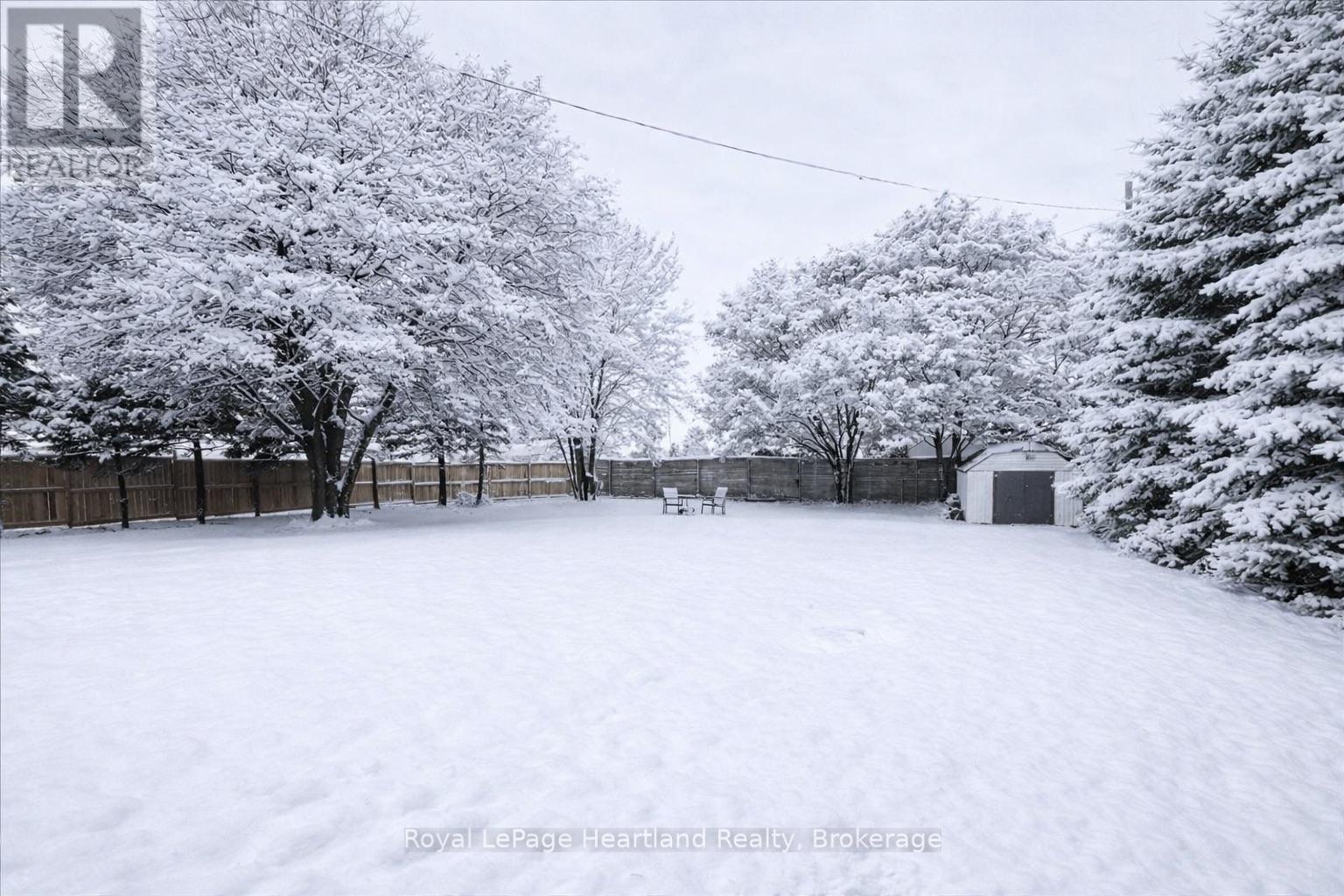 7637 Wellington Road 7, Mapleton, ON - Outdoor