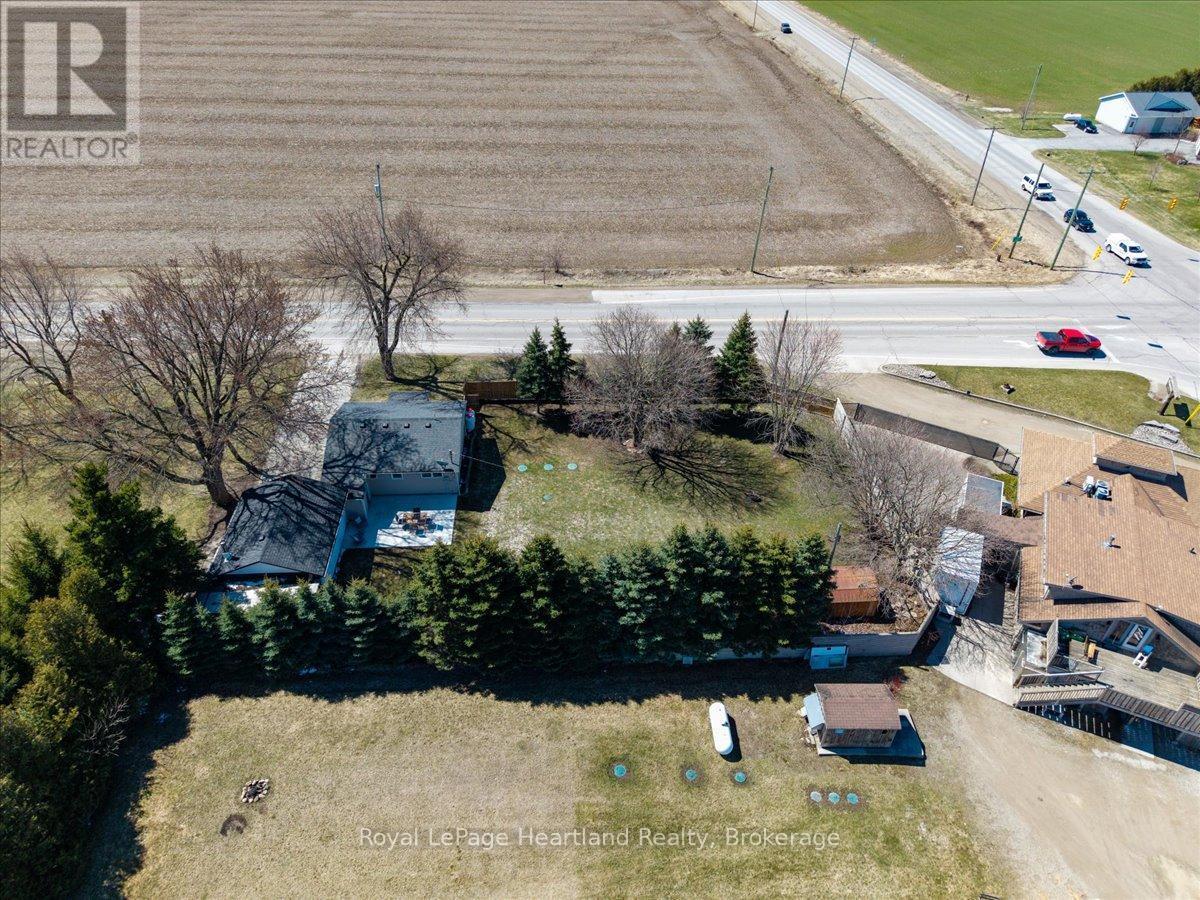 7637 Wellington Road 7, Mapleton, ON - Outdoor With View