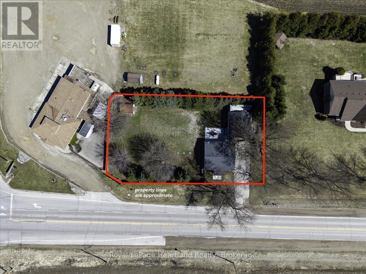 7637 Wellington Road 7, Mapleton, ON - With View