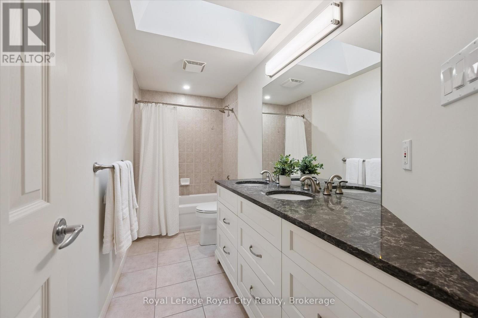 92 Marsh Crescent, Guelph (Pineridge/Westminster Woods), ON - Indoor Photo Showing Bathroom