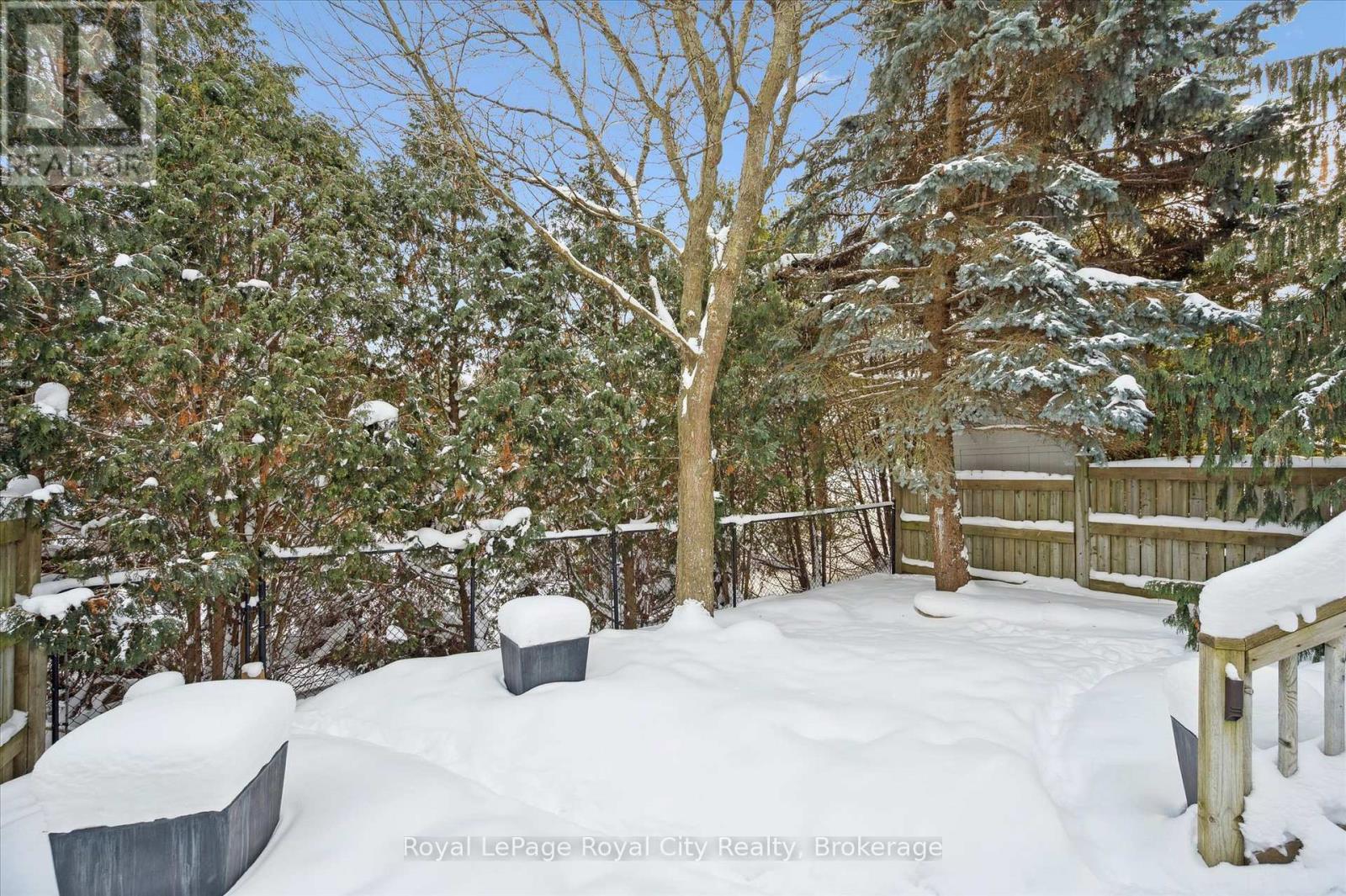 92 Marsh Crescent, Guelph (Pineridge/Westminster Woods), ON - Outdoor