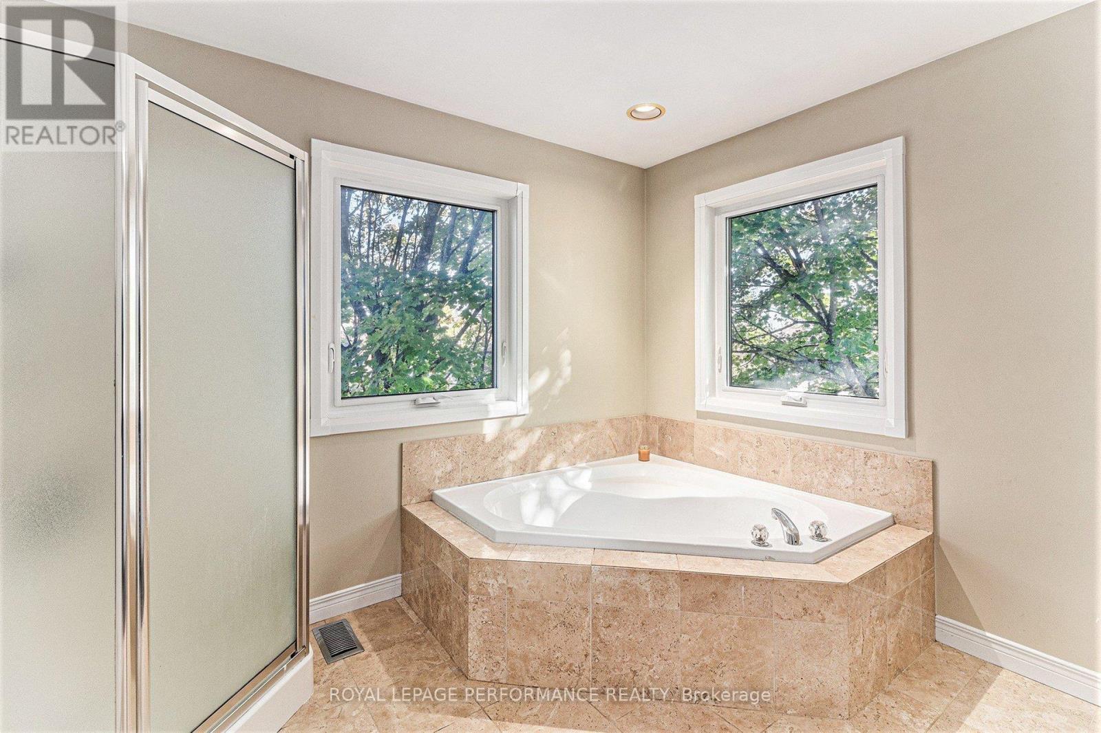 1386 Chicory Place, Ottawa, ON - Indoor Photo Showing Bathroom