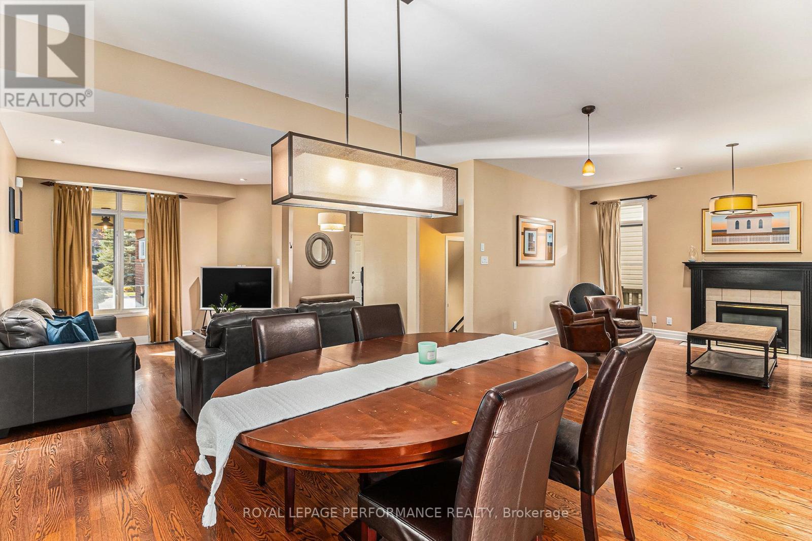 1386 Chicory Place, Ottawa, ON - Indoor With Fireplace