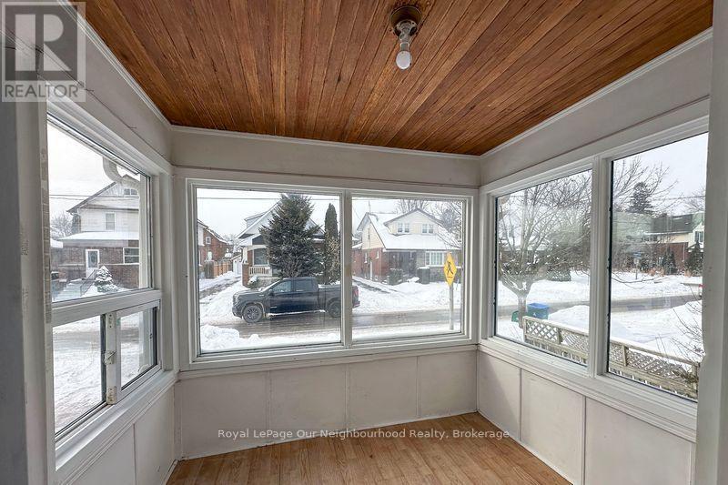 65 Gladstone Avenue, Oshawa (Mclaughlin), ON - Indoor Photo Showing Other Room