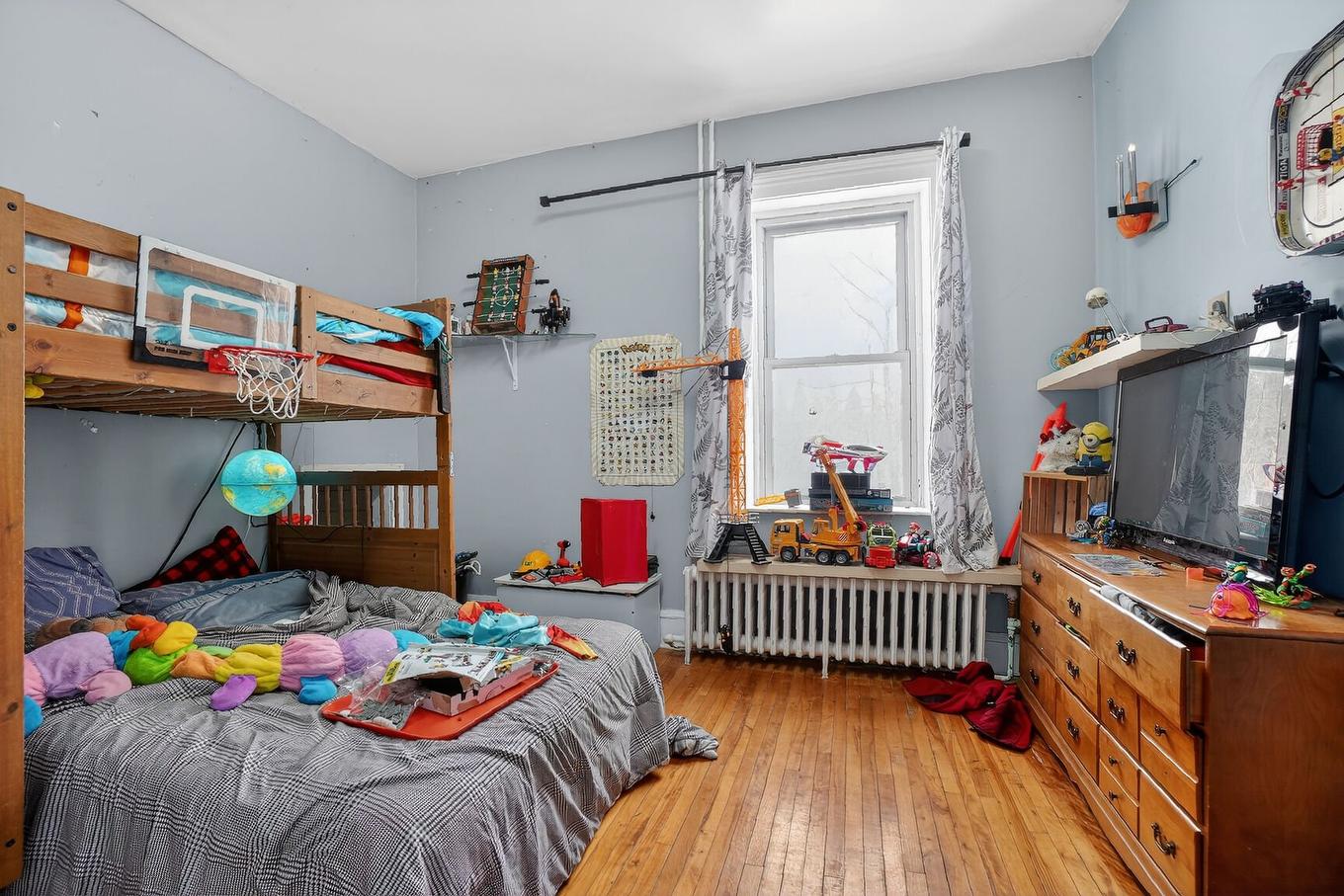 Dwelling - 306 Av. Des Érables, Brigham, QC - Indoor Photo Showing Bedroom