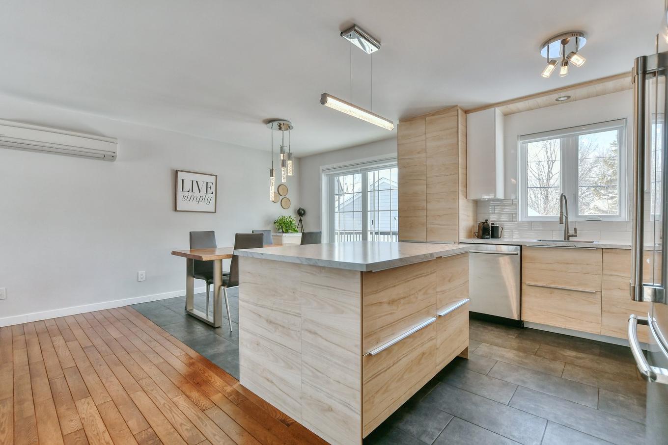 Kitchen - 1173 Rue John-Tapp, Blainville, QC - Indoor Photo Showing Other Room