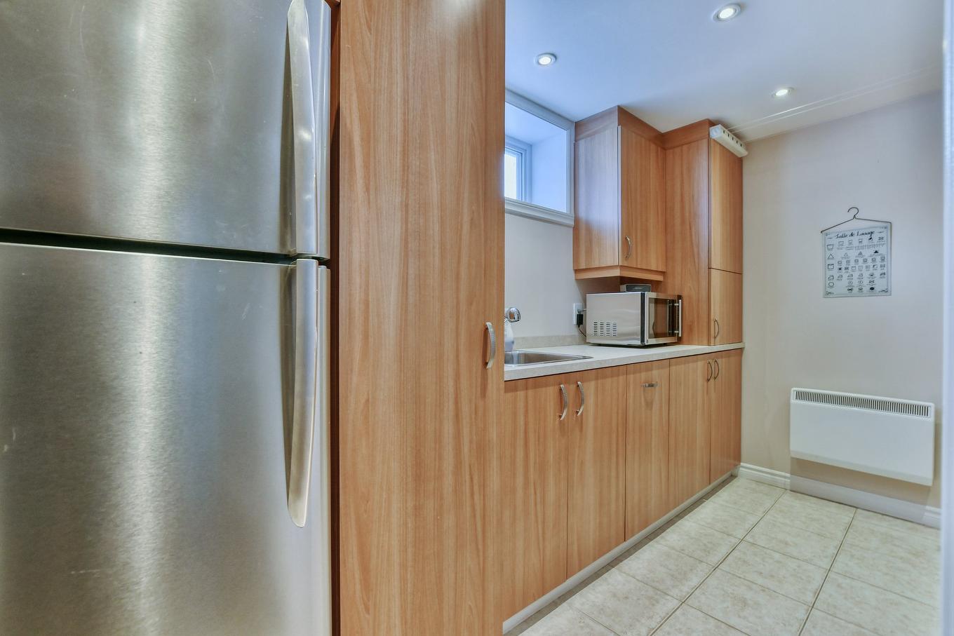 Laundry room - 1173 Rue John-Tapp, Blainville, QC - Indoor Photo Showing Kitchen