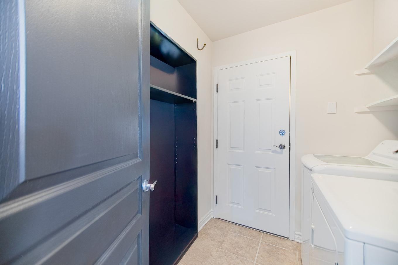 Salle de lavage - 6-688 Rue Des Sureaux, Boucherville, QC - Indoor Photo Showing Laundry Room