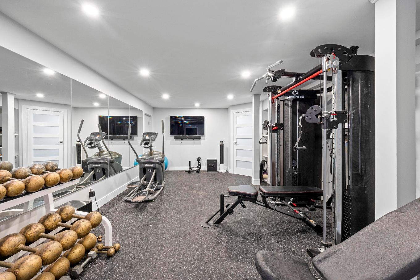 Exercise room - 175 Boul. De L'Assomption, Repentigny (Repentigny), QC - Indoor Photo Showing Gym Room