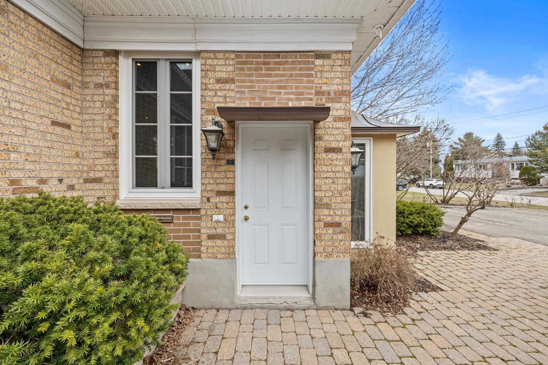 Façade - 175 Boul. De L'Assomption, Repentigny (Repentigny), QC - Outdoor