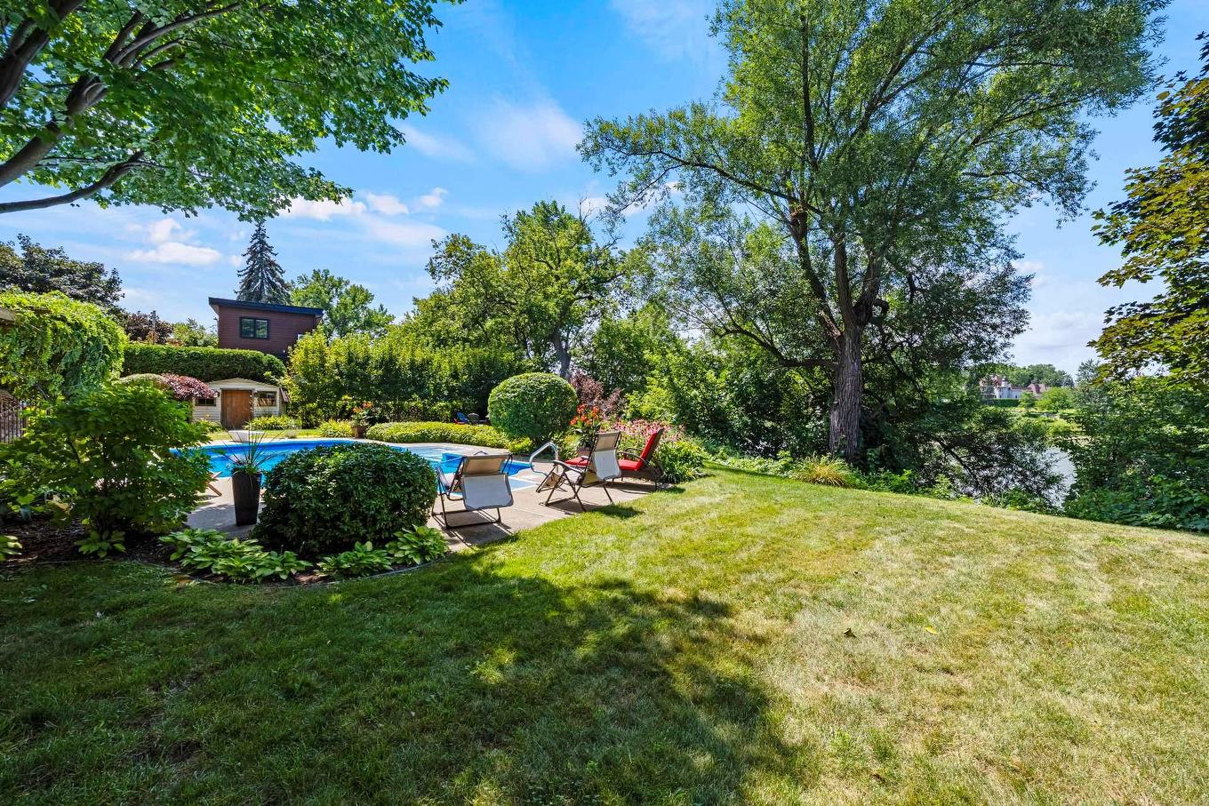 Backyard - 175 Boul. De L'Assomption, Repentigny (Repentigny), QC - Outdoor