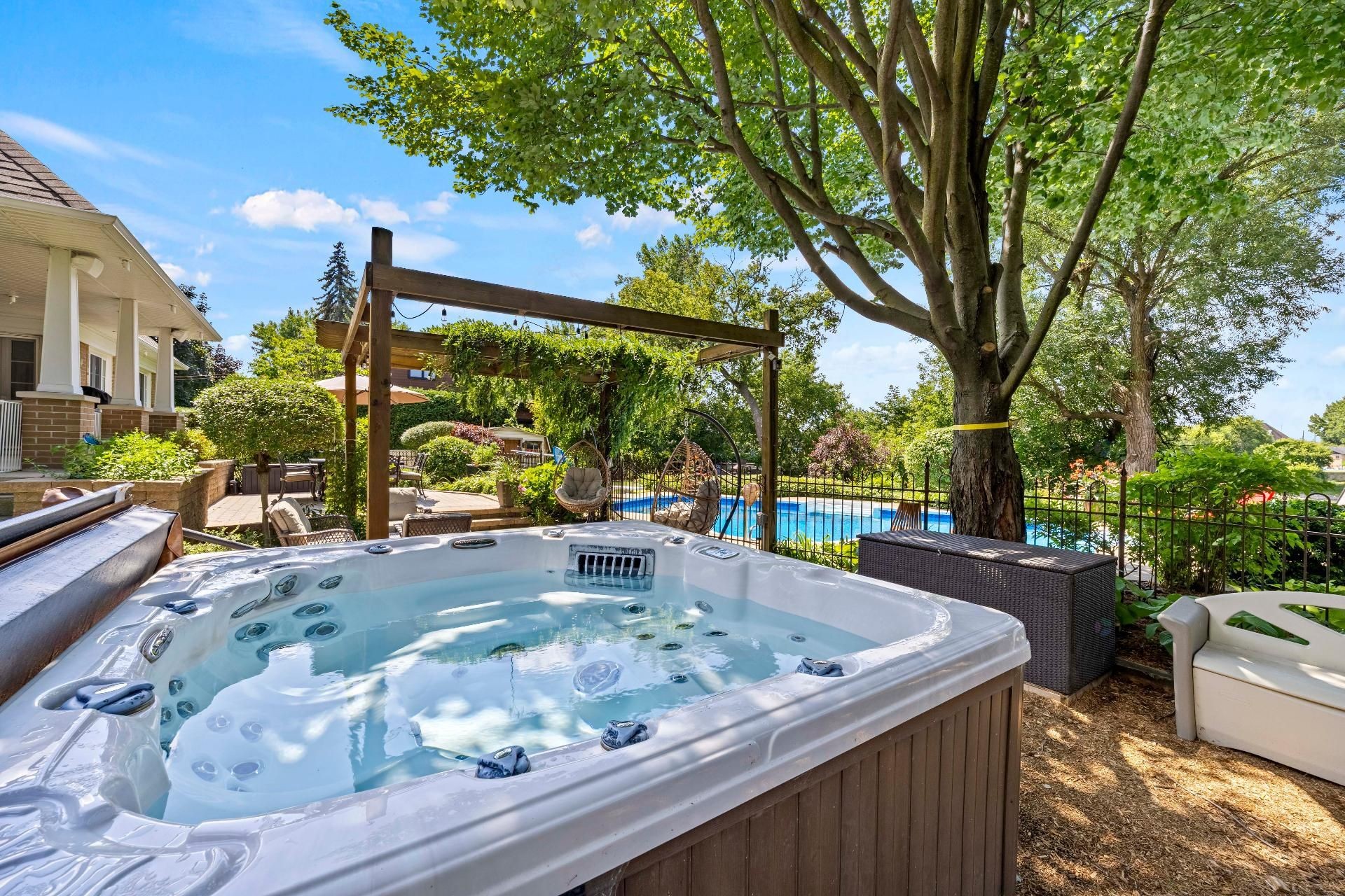 Spa - 175 Boul. De L'Assomption, Repentigny (Repentigny), QC - Outdoor