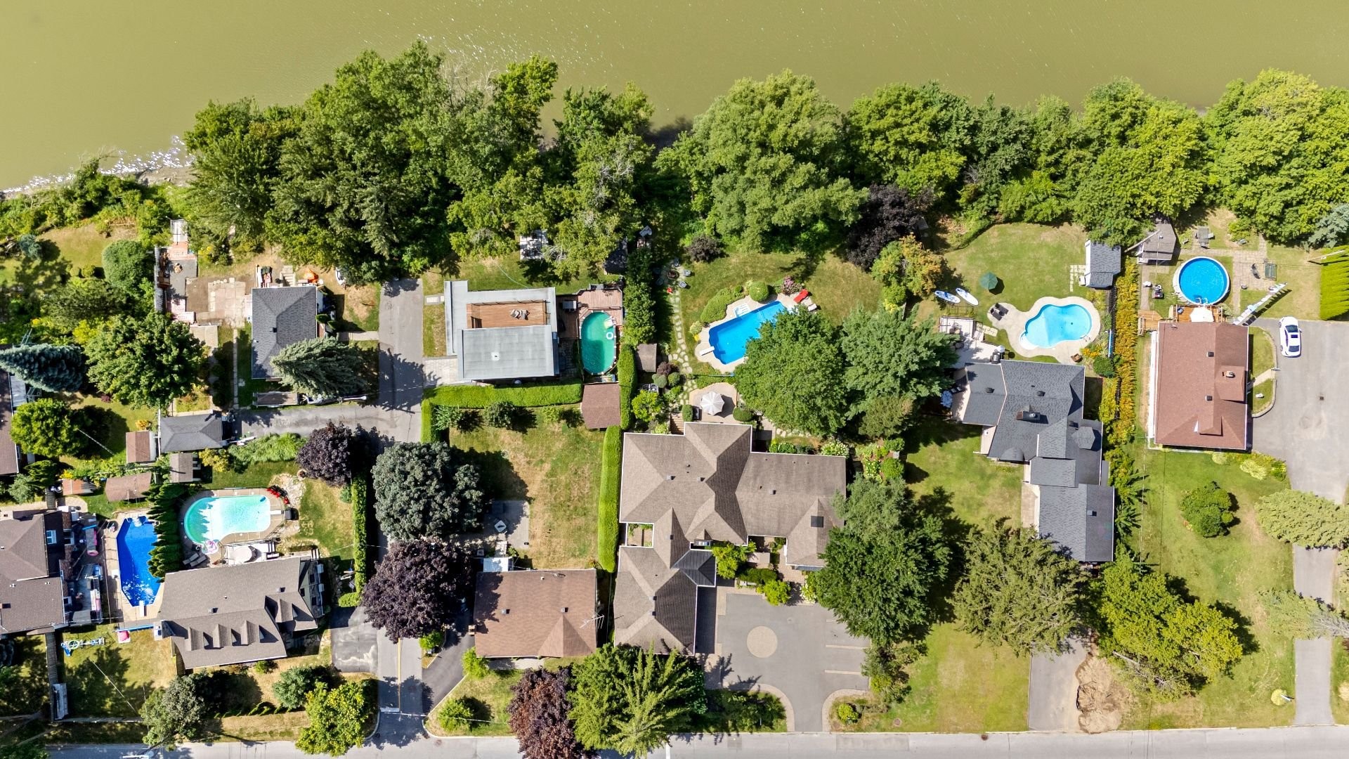 Photo aérienne - 175 Boul. De L'Assomption, Repentigny (Repentigny), QC - Outdoor With View