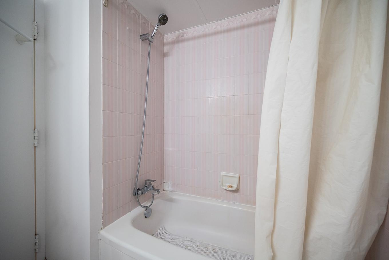 Bathroom - 502-6980 Ch. De La Côte-St-Luc, Montréal (Côte-Des-Neiges/Notre-Dame-De-Grâce), QC - Indoor Photo Showing Bathroom