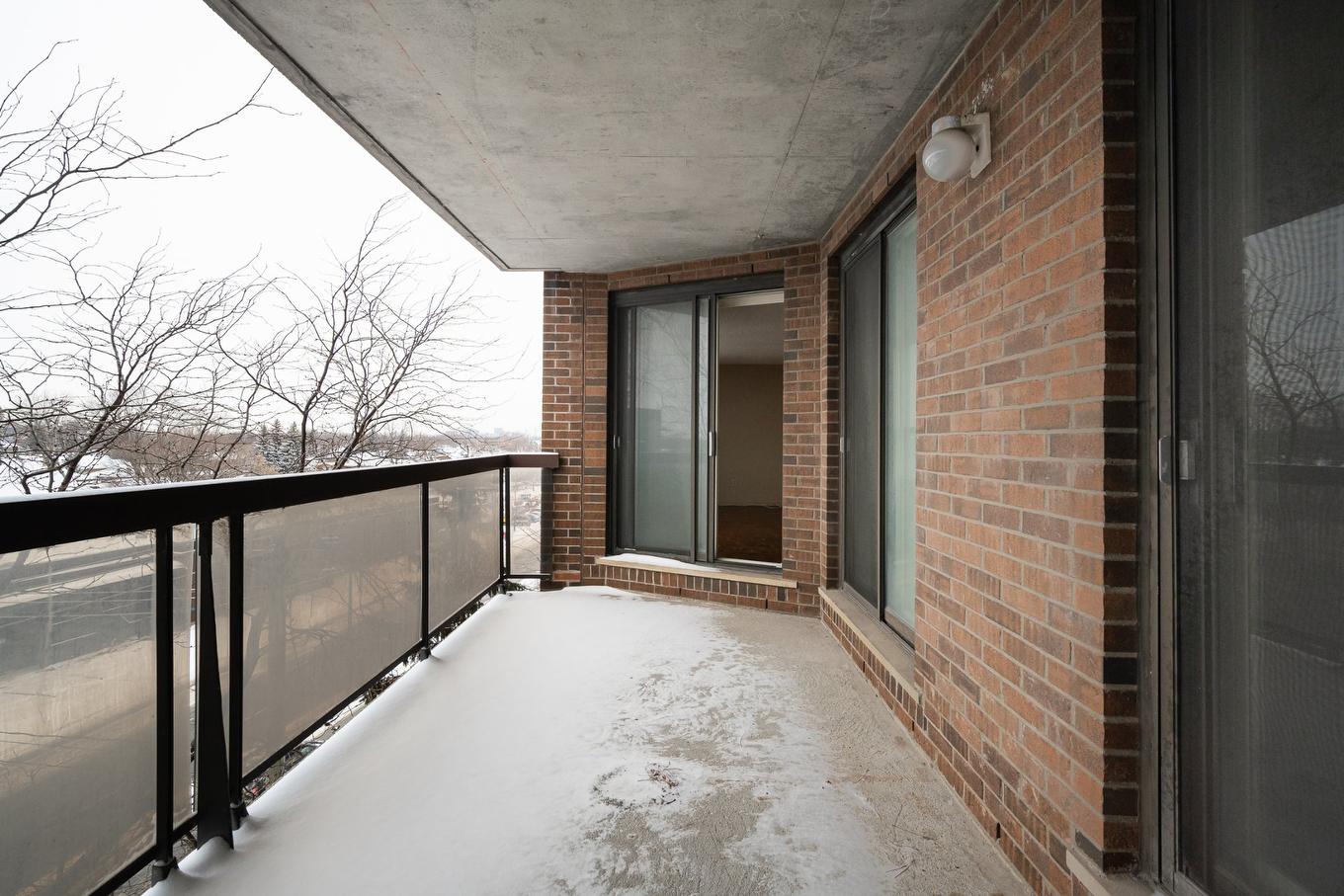 Balcony - 502-6980 Ch. De La Côte-St-Luc, Montréal (Côte-Des-Neiges/Notre-Dame-De-Grâce), QC - Outdoor With Exterior