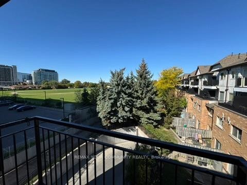 306-1000 Sheppard Avenue W, Toronto, ON - Outdoor