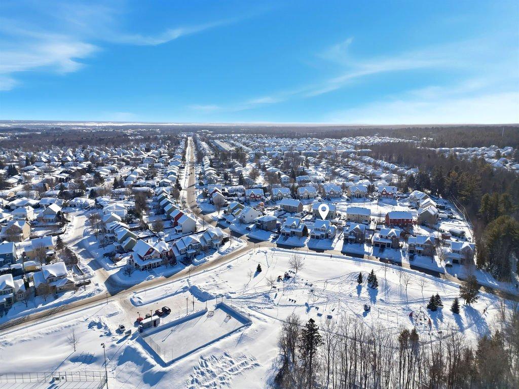 Overall view - 1447 Boul. Maisonneuve, Saint-Jérôme, QC - Outdoor With View