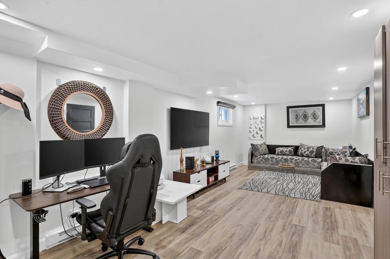 Family room - 121 Rue De Cadillac, Châteauguay, QC - Indoor Photo Showing Office