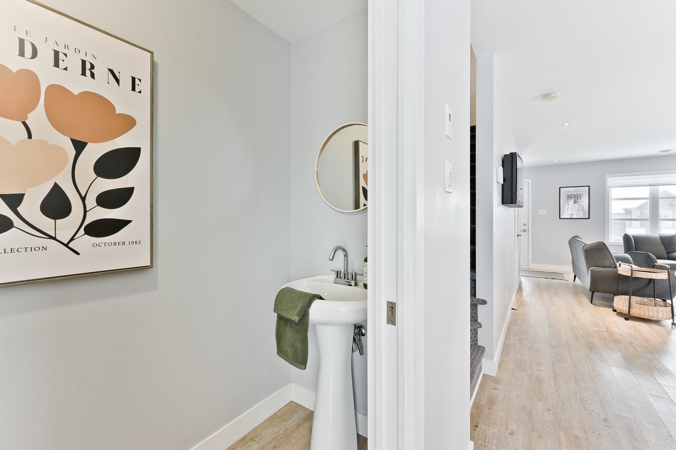 Powder room - 70 Rue Raymond-Auger, Sherbrooke (Brompton/Rock Forest/Saint-Élie/Deauville), QC - Indoor Photo Showing Other Room