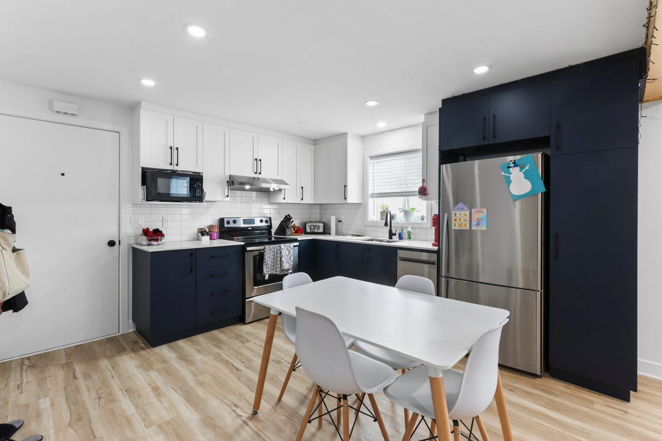 Kitchen - 23 Rue Virginie, Salaberry-De-Valleyfield, QC - Indoor