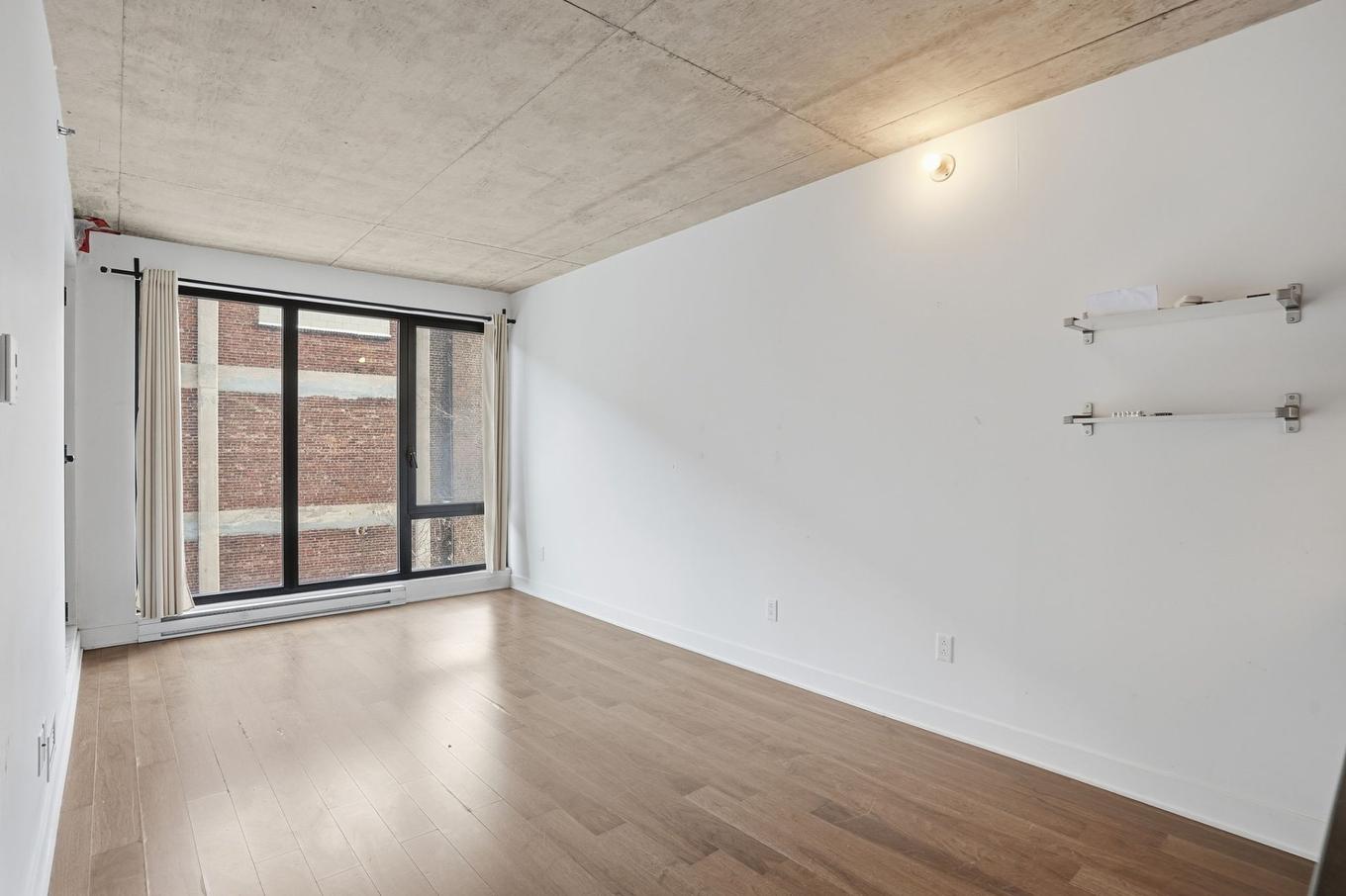 Living room - 409-198 Rue Ann, Montréal (Le Sud-Ouest), QC - Indoor Photo Showing Other Room