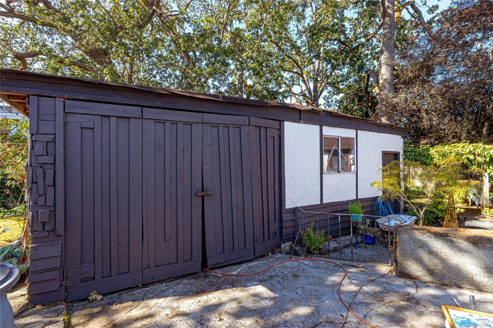 1645 Haultain St, Victoria, BC