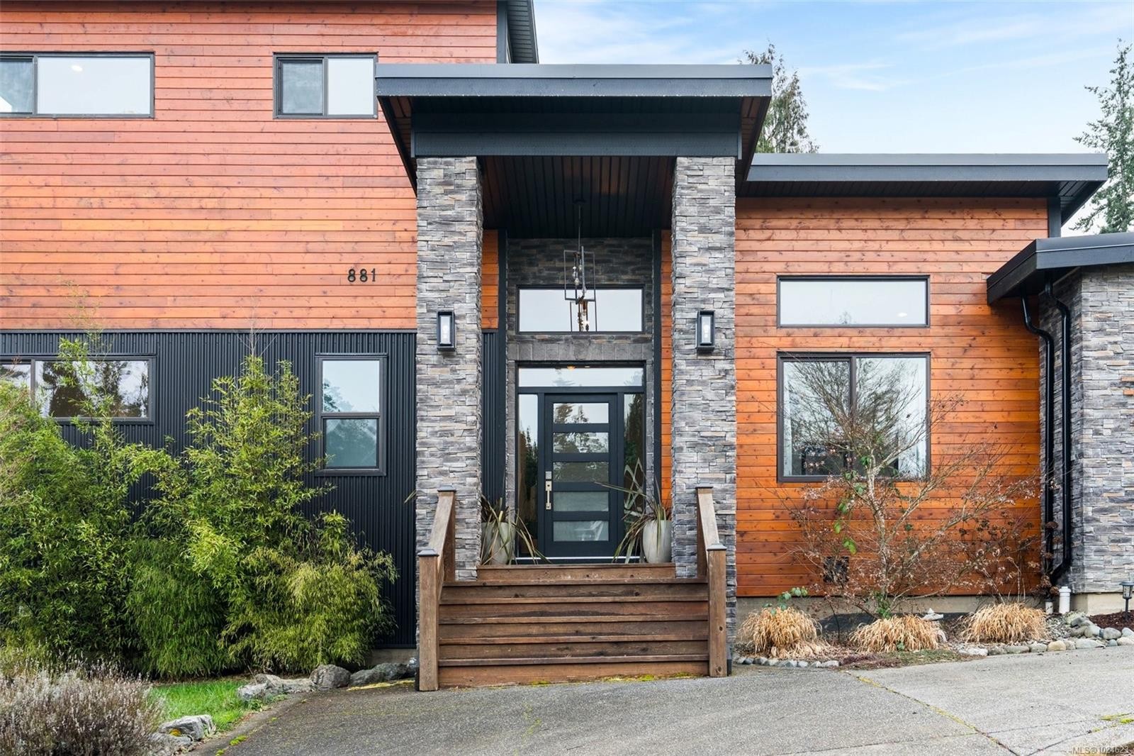 881 Hayden Pl, Mill Bay, BC